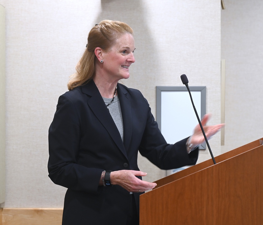 Deputy DS Hosts SES Ceremony