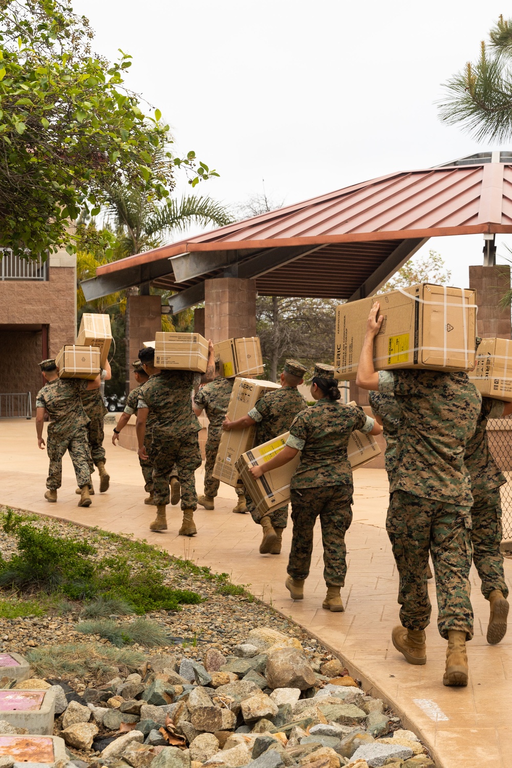 Operation Clean Sweep II brings new air conditioning units to I MEF barracks