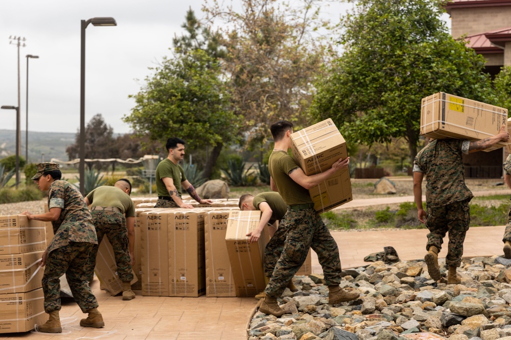 Operation Clean Sweep II brings new air conditioning units to I MEF barracks