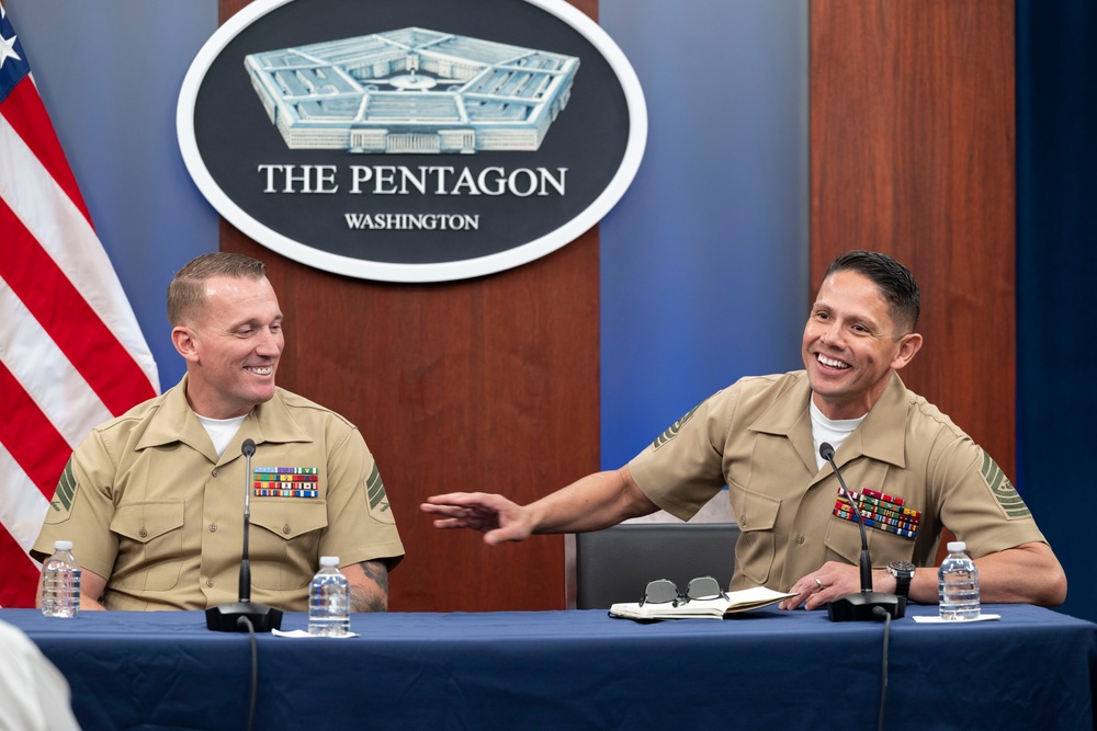 MoH Recipient Meyer, SMMC Ruiz Host Media Roundtable at Pentagon