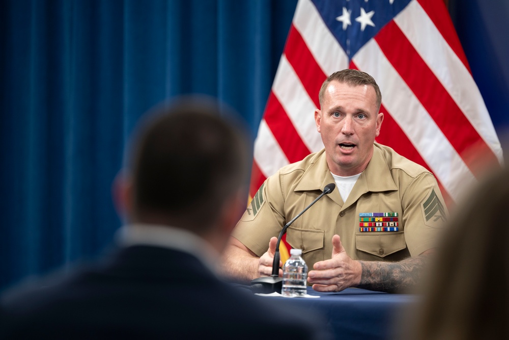 MoH Recipient Meyer, SMMC Ruiz Host Media Roundtable at Pentagon