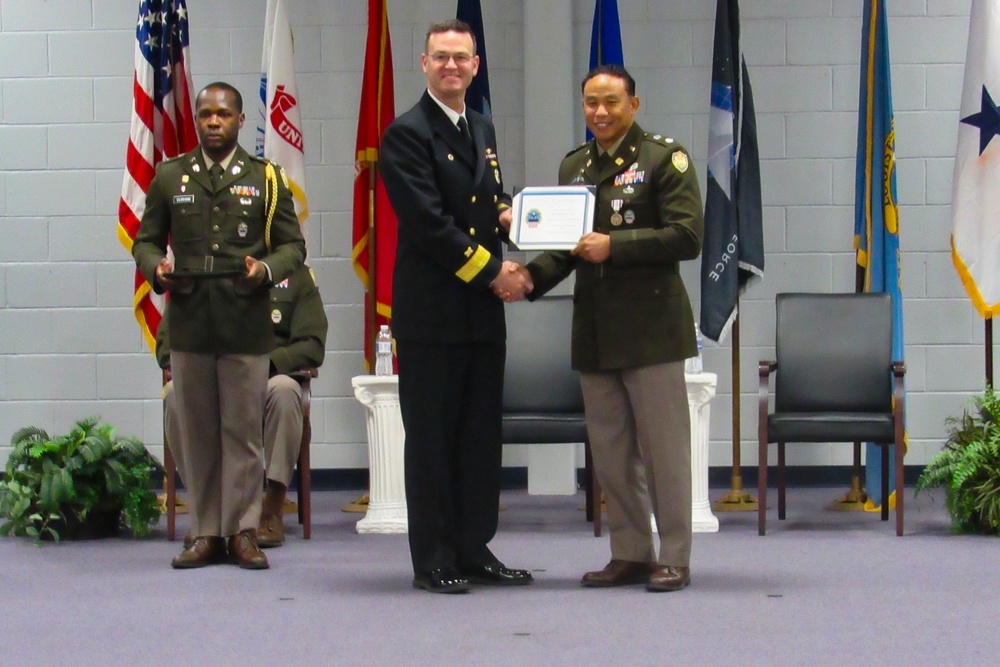 Conant assumes command at DLA Distribution Red River, Lee retires after 20 years