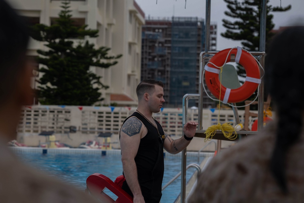 5th ANGLICO| Marines participate in a Swim Qualification