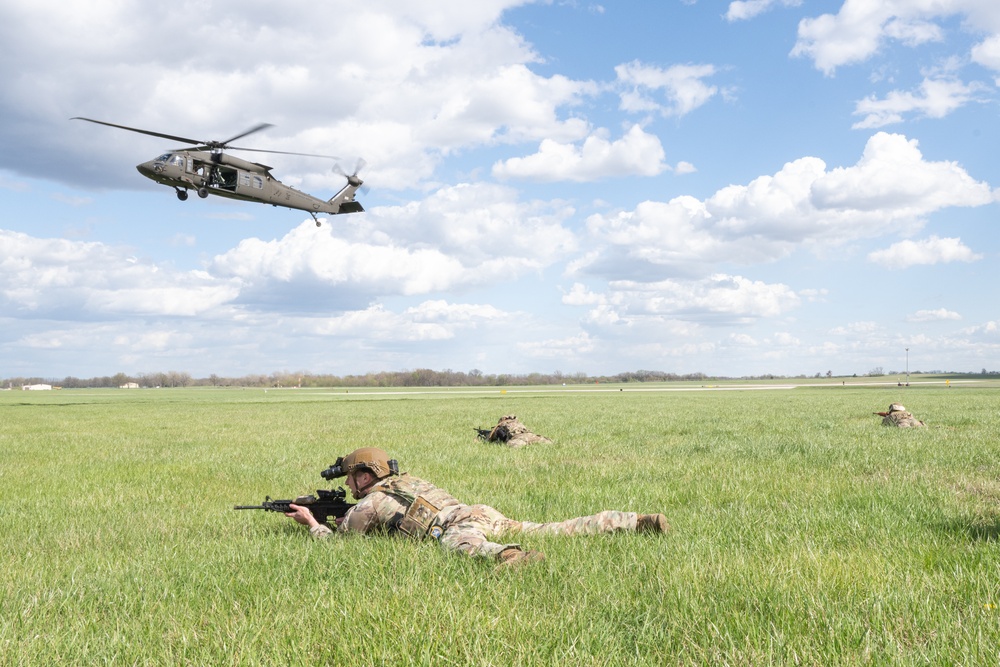 Whiteman Base Response Team trains with the Army's 1-135th Assault Helicopter Battalion