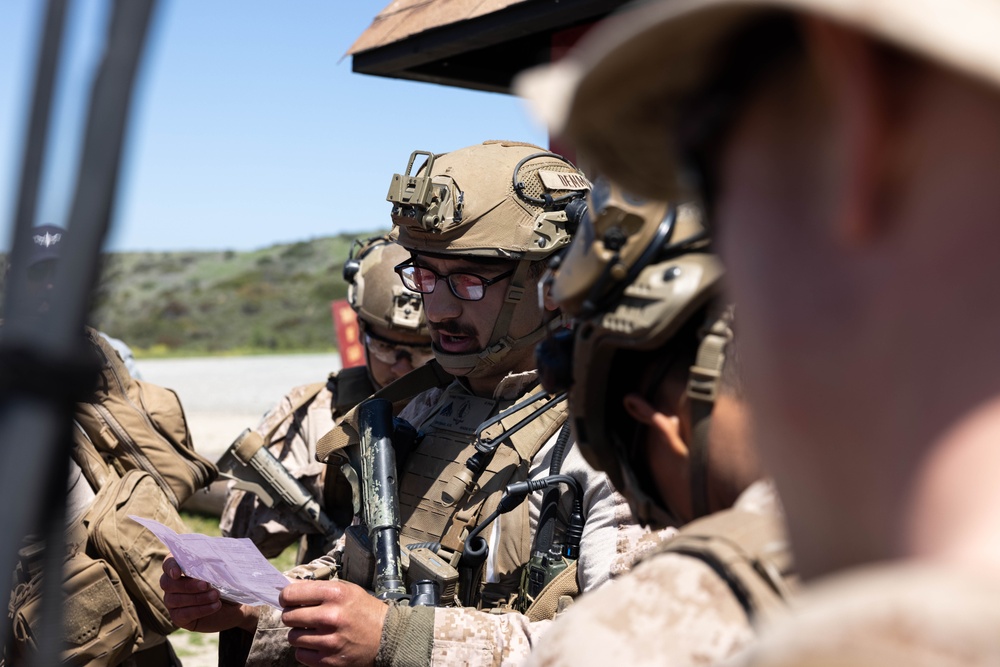 U.S. Marines demonstrate infantry immersion trainer for think tank
