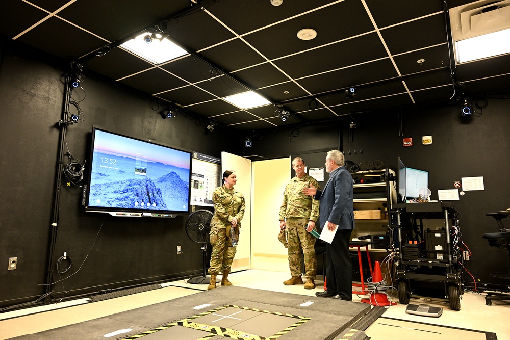 88th Air Base Wing leadership visits NAMRU Dayton