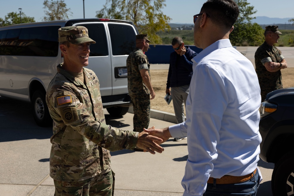 U.S. Marines demonstrate infantry immersion trainer for think tank