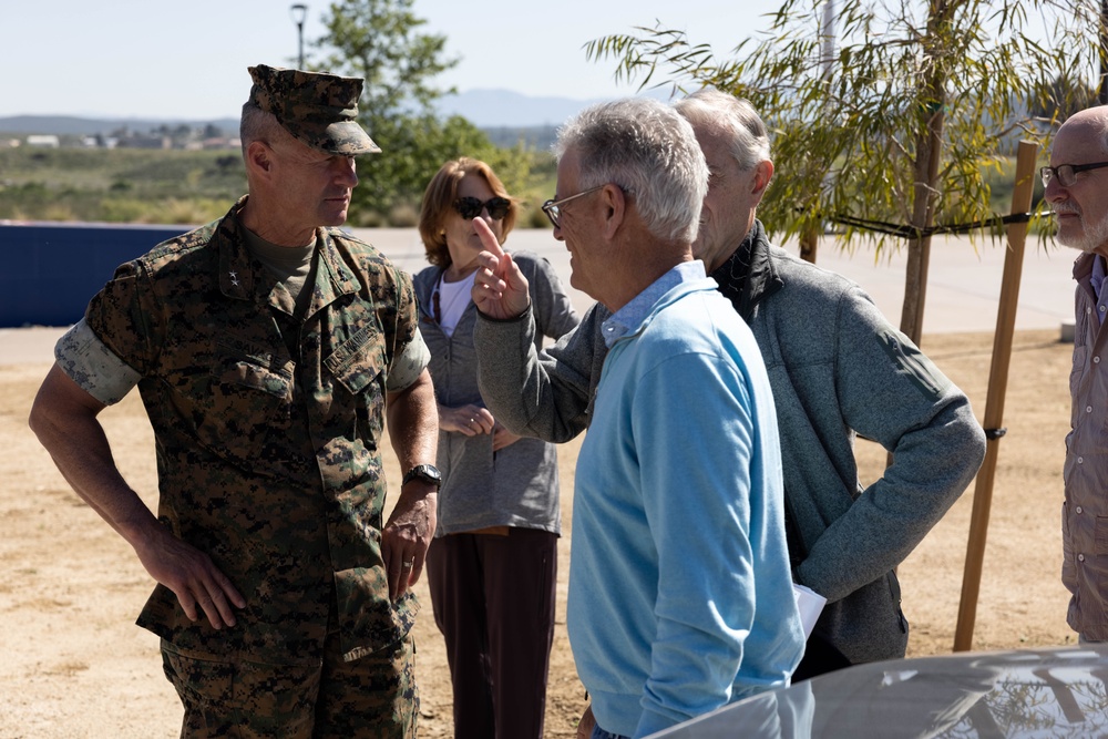 U.S. Marines demonstrate infantry immersion trainer for think tank