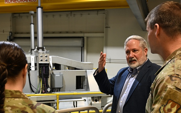 88th Air Base Wing leadership visits NAMRU Dayton