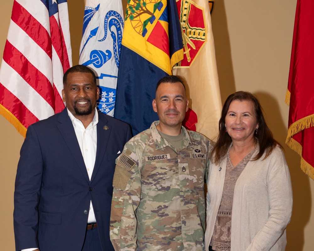 Desert Mentor: Fort Irwin Soldier Honored for Transforming Young Lives