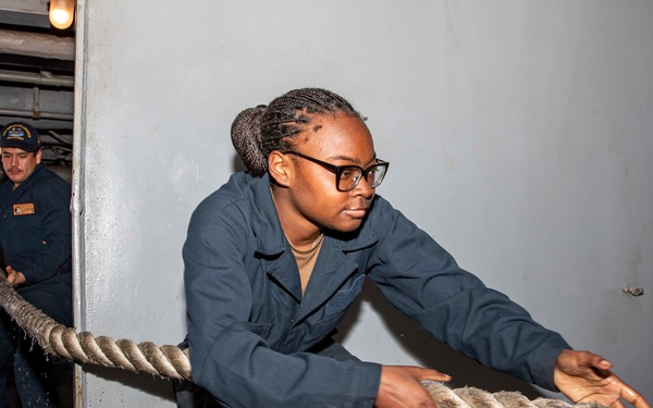 USS Abraham Lincoln returns to homeport