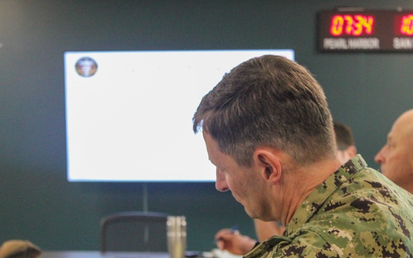 Rear Adm. Chris Cavanaugh Visits Undersea Rescue Command
