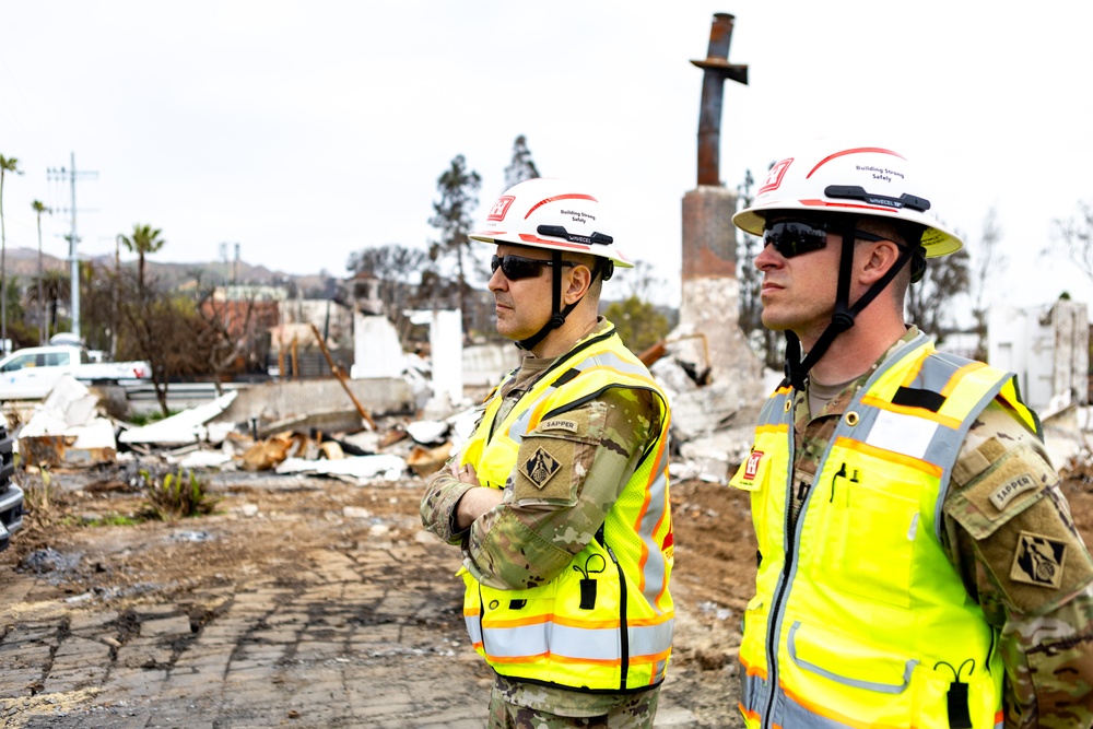 Pacific Palisades — Debris Removal Continues