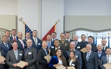 Marine Corps Aviation Association hosts awards banquet for 2nd MAW