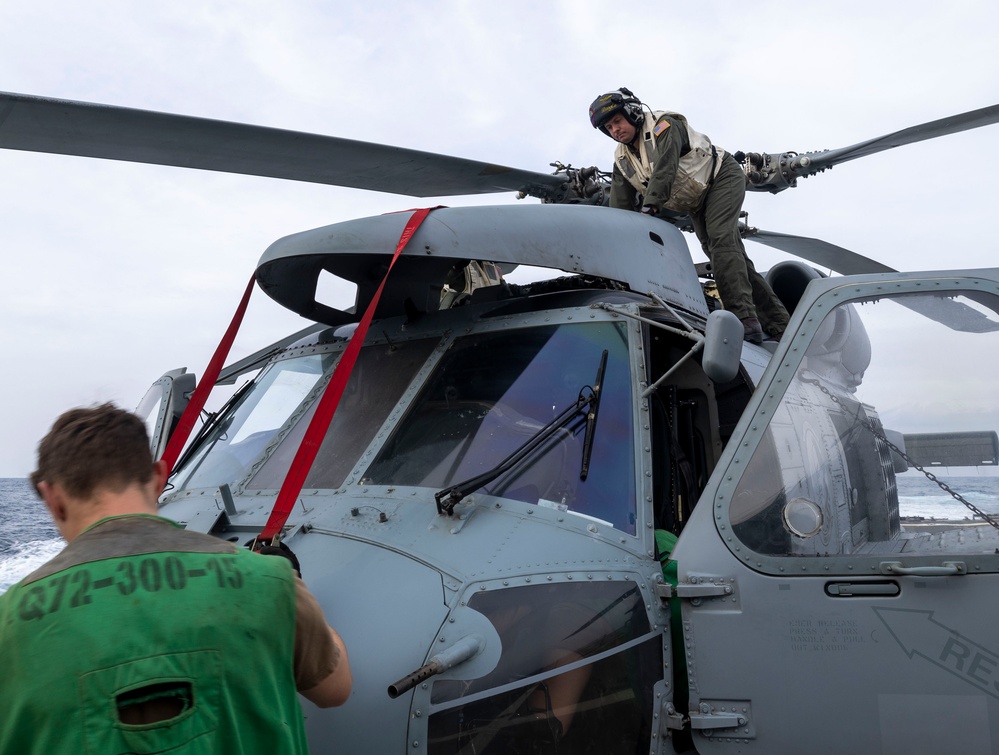 HSM 51 Pre-Flight aboard DDG 105