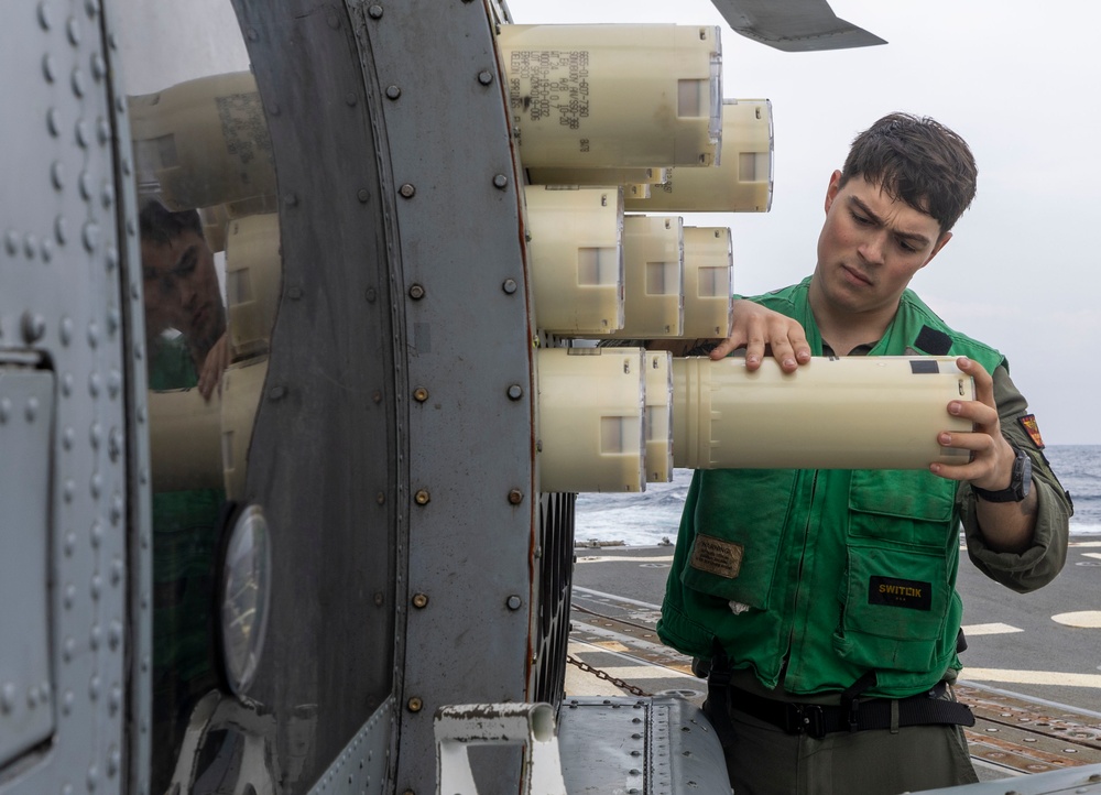 HSM 51 Pre-Flight aboard DDG 105