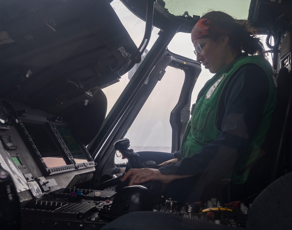 HSM 51 Pre-Flight aboard DDG 105