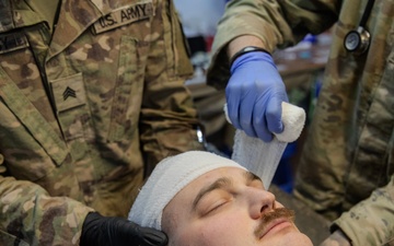 10th Mountain Division Medics Provide Critical Care to Simulated Casualty in Mass Casualty Exercise at Al-Tanf