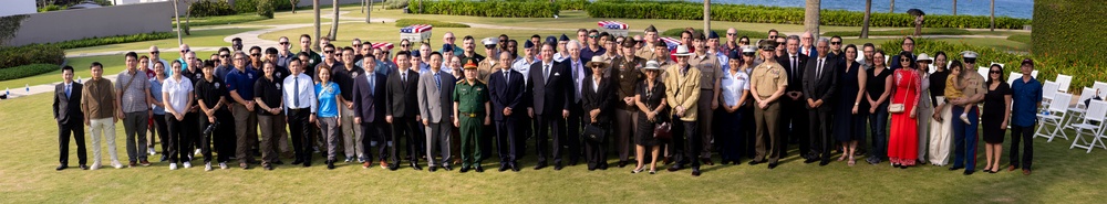 U.S. Ambassador Marc E. Knapper, VNOSMP and DPAA personnel conduct repatriation ceremony - 25-2VN