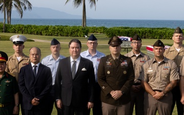 U.S. Ambassador Marc E. Knapper, VNOSMP and DPAA personnel conduct repatriation ceremony - 25-2VN
