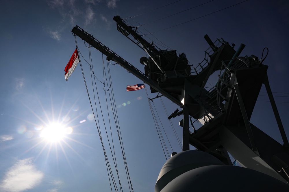 USS Milius (DDG 69) Departs Singapore
