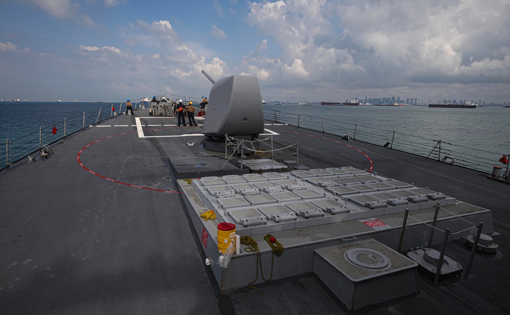USS Milius (DDG 69) Departs Singapore