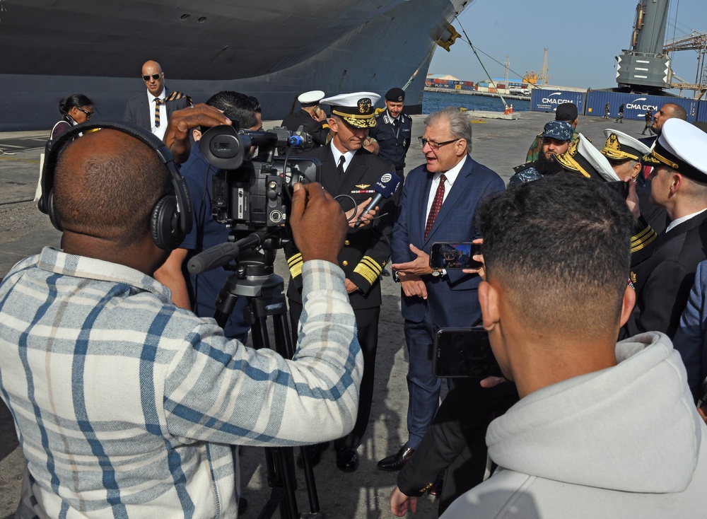 USS Mount Whitney Hosts Key Leadership Engagement between Sixth Fleet and Libya