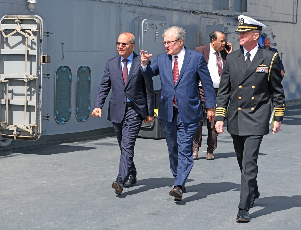 USS Mount Whitney Hosts Key Leadership Engagement between Sixth Fleet and Libya