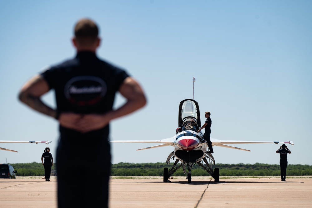 Wings Over West Texas: Day 2