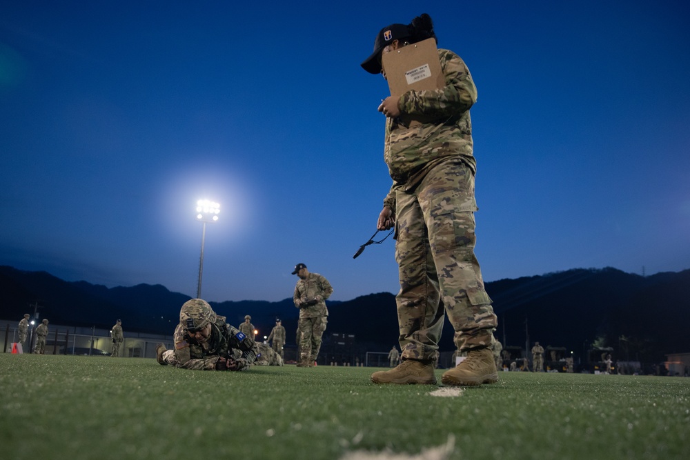 Soldiers Conduct A Physical Assessment To Get Their Expert Field Medical Badge
