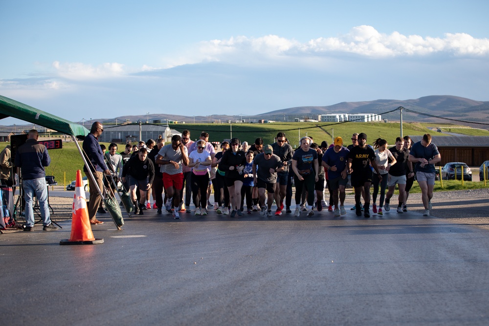 Camp Bondsteel hosts a Survivor 5k