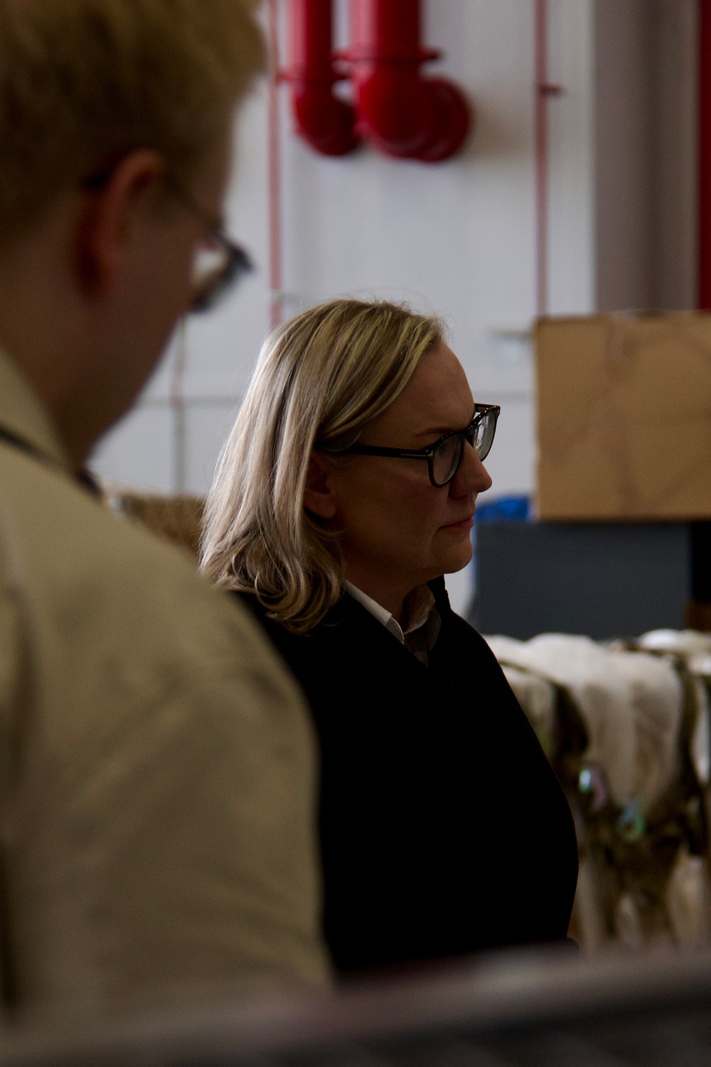 Icelandic Minister of Justice Visits U.S. VP Squadrons