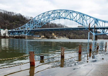 Pittsburgh District funds shoreline facilities modifications along Monongahela River