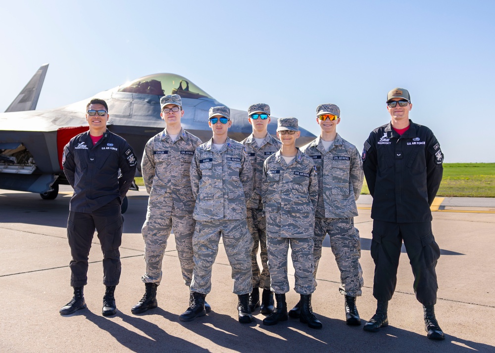 Oklahoma Civil Air Patrol Cadets meet F-22 Demonstration Team