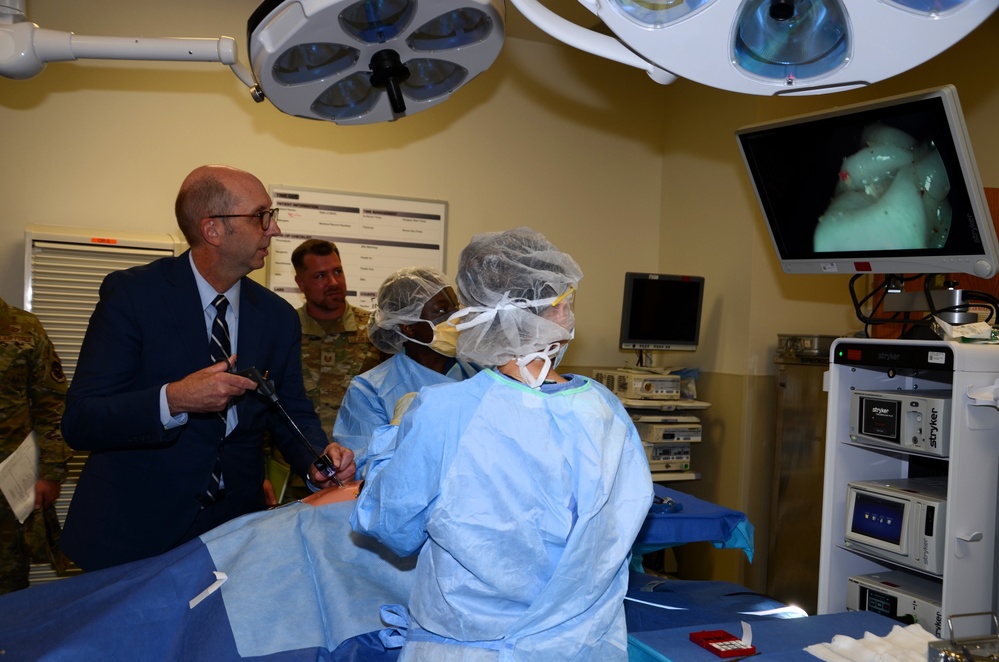 Acting Assistant Secretary of Defense for Health Affairs visits METC