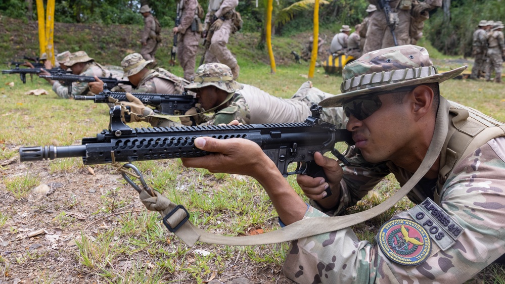 1st Battalion, 8th Marines and Panamanian security forces zero their rifles