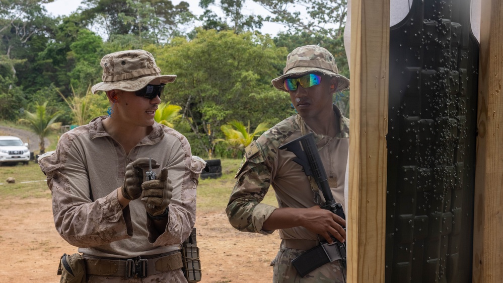 1st Battalion, 8th Marines and Panamanian security forces zero their rifles