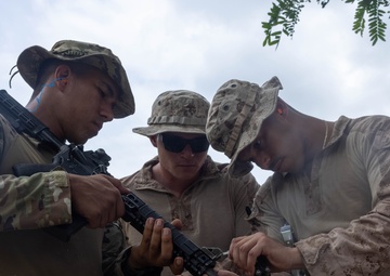 1st Battalion, 8th Marines and Panamanian security forces zero their rifles