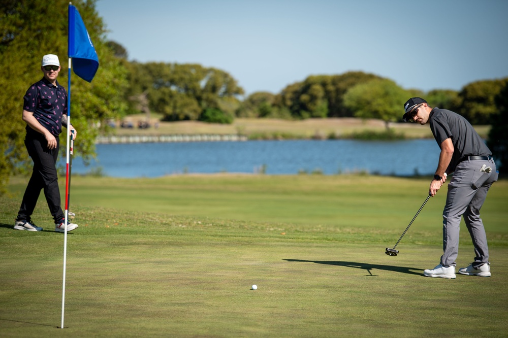 USS John C. Stennis (CVN 74) Sailors Participate In Golf Tournament