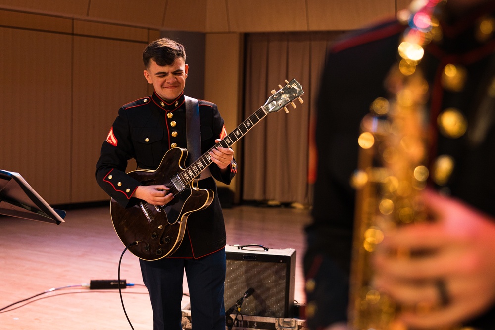 Marine Band San Diego’s Jazz Combo Performs at V. Sue Cleveland HS
