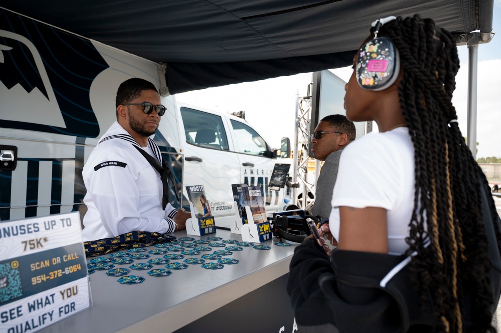 NTAG Miami Engages Nova Students with Hands-On Navy Experience