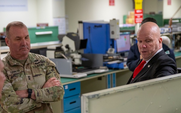 The U.S. Army Materiel Support Command – Korea welcomed Maj. Gen. James D. Turinetti, commanding general of the U.S. Army Communications-Electronics Command and Command Sgt. Maj. Jay A. High on Apr. 15.