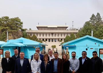 Congressional delegation visits Korean DMZ