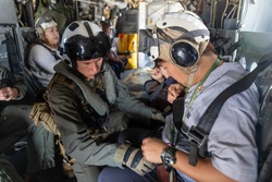 VMM-262 hosts flight for Yaeyama Defense Association [Image 4 of 7]