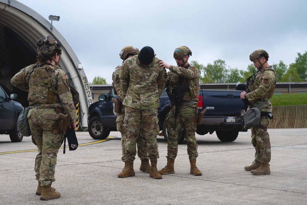 Ready for anything: Insider Threat Neutralized