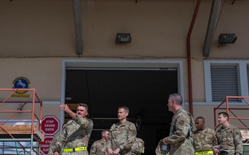 Brig. Gen Snelson Visits Aviano Air Base