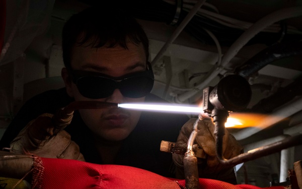 Nimitz Sailor Brazes Pipe