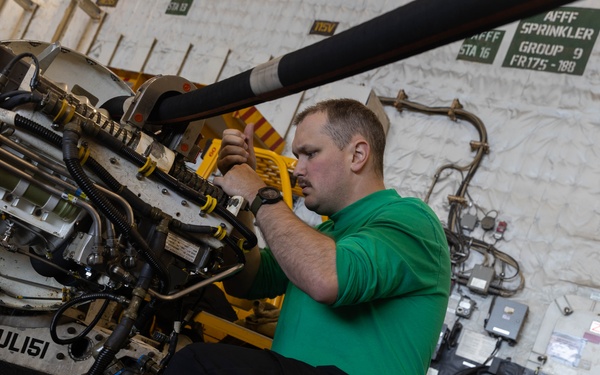 CVW 8 Sailors Conduct Maintenance