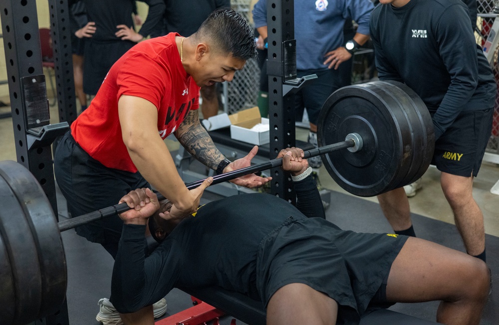 HHBN XVIII ABN CORPS 1000/600 Pound Club