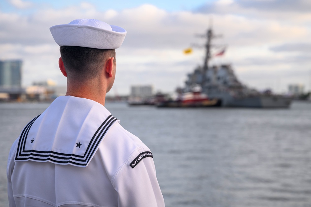 U.S. Navy Ships Arrive for FWFL 2025